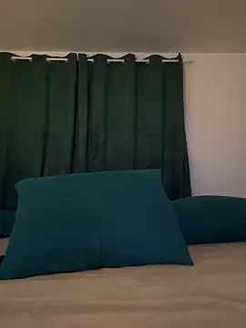 ScarlettNoirr online show from December 18, 8:57 pm