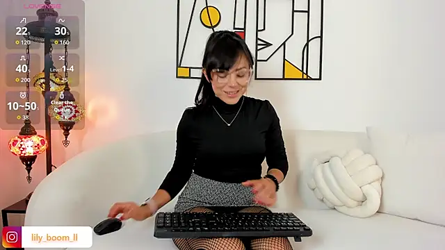 Lyliboomm online show from March 19, 11:31 pm