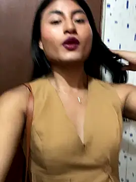 Michelle Narvaez online show from October 20, 2:36 am