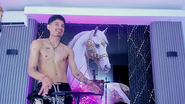 Iam Steven online show from December 3, 3:03 pm