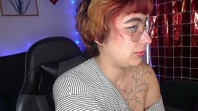 Miacatsito3 online show from February 25, 9:13 pm