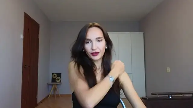 Lillian-Clark online show from September 27, 11:17 am