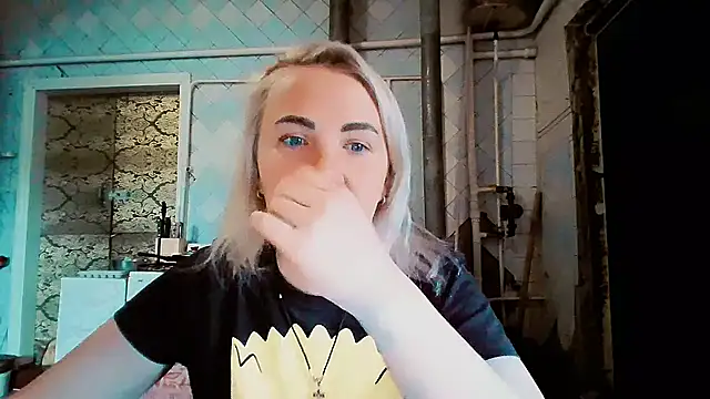 EmmaCat  online show from February 9, 8:38 am