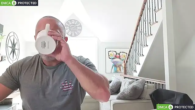 3totangox online show from April 29, 2:09 pm