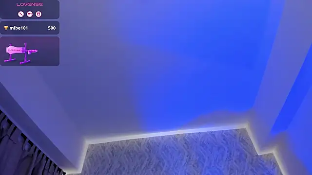 Sophiie Belle online show from October 30, 6:53 pm