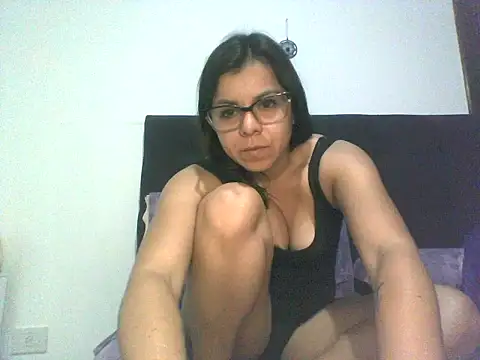 jezabel7  online show from October 1, 3:22 am