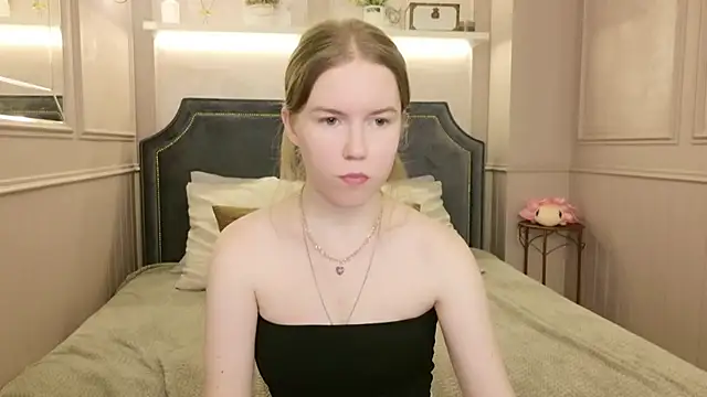 Alida Brice online show from November 20, 5:41 am