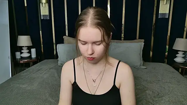 Alida Brice online show from November 7, 5:46 am