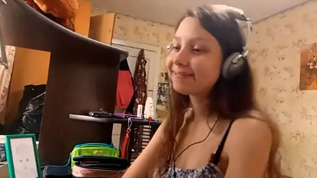 QutieDaSweet online show from September 29, 5:23 am