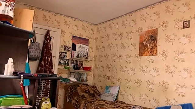 QutieDaSweet online show from September 23, 7:17 am