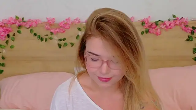 Lilith Bonheur online show from November 24, 10:12 pm