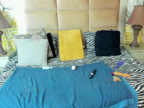 sweet lulu sofia online show from December 20, 10:25 pm