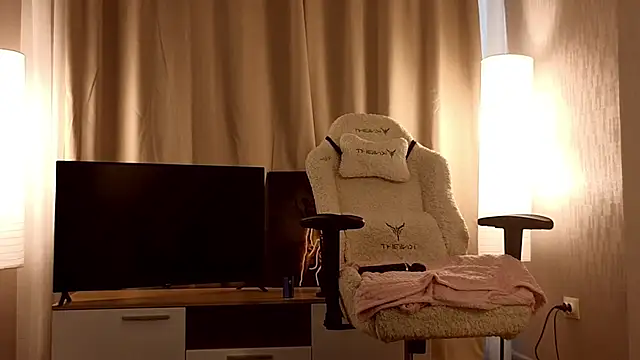 Flirty lee online show from September 21, 2:49 pm