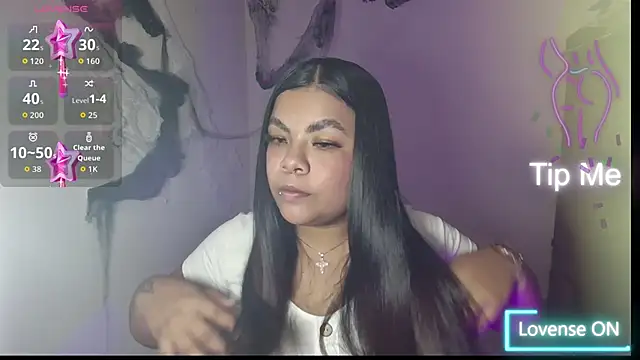 Snapshot of SabrinaSalazar11_ chatting on October 23, 3:56 am SabrinaSalazar11  online show from October 23, 3:56 am