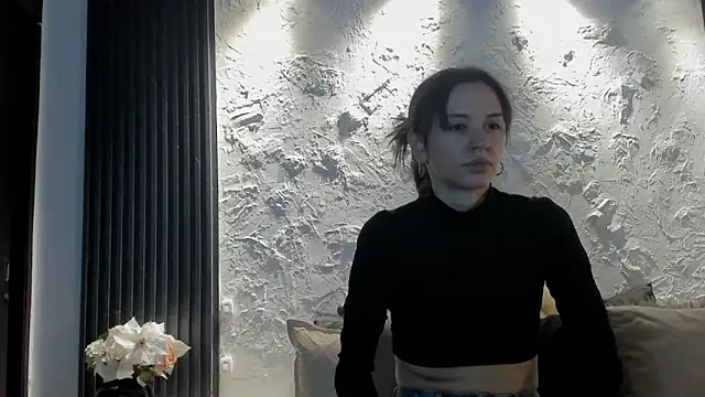 joselin rouse online show from March 27, 12:39 pm