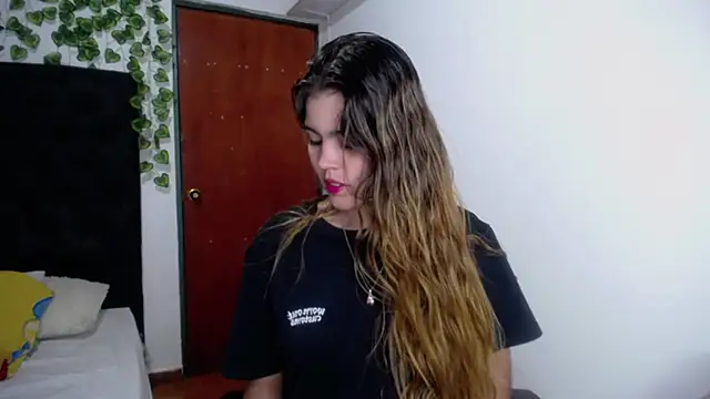 isabel 09 online show from November 15, 3:18 am