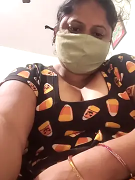 Mmm143 online show from April 2, 8:06 pm