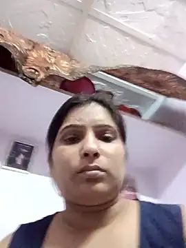 Snapshot of aliya-jaan71 chatting on September 27, 8:43 am aliya-jaan71 online show from September 27, 8:43 am