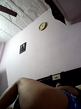 aliya-jaan71 online show from October 28, 6:35 pm