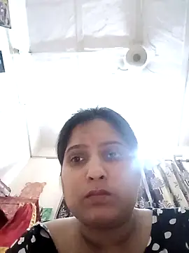 Snapshot of aliya-jaan71 chatting on October 14, 6:43 pm aliya-jaan71 online show from October 14, 6:43 pm