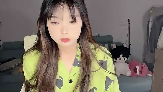 Akong11 online show from February 21, 1:23 pm