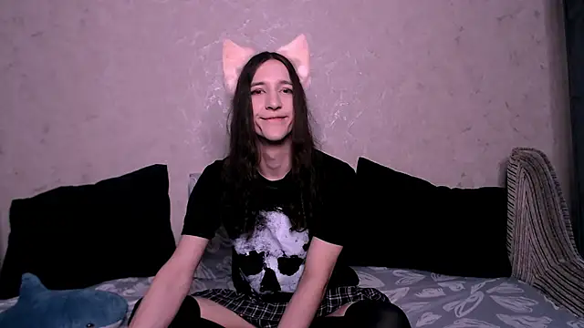 SilverMuse  online show from November 23, 9:05 pm