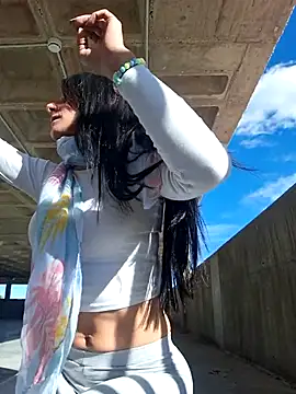 Snapshot of Lauraxxsteen chatting on October 26, 2:12 pm Lauraxxsteen online show from October 26, 2:12 pm