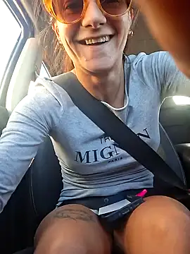 Snapshot of Lauraxxsteen chatting on October 6, 4:56 pm Lauraxxsteen online show from October 6, 4:56 pm