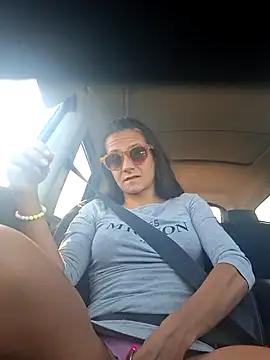 Snapshot of Lauraxxsteen chatting on October 9, 1:26 pm Lauraxxsteen online show from October 9, 1:26 pm