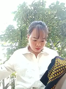 emilyzz online show from November 14, 2:00 am