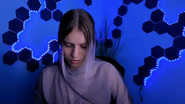 kaela spell  online show from May 15, 12:05 am