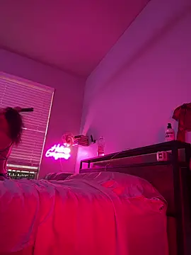 Texxaspearl online show from March 7, 3:52 pm