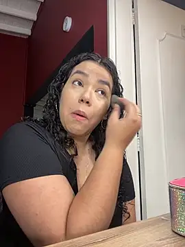 krisstenSantos online show from October 3, 12:21 pm