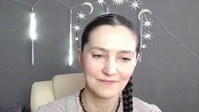 TayaFinch online show from April 16, 10:37 am