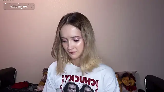 SoftcoreAlly online show from October 14, 4:09 pm