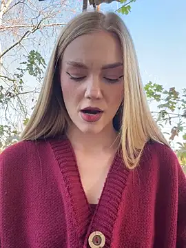 MilaMoone online show from November 6, 10:54 am