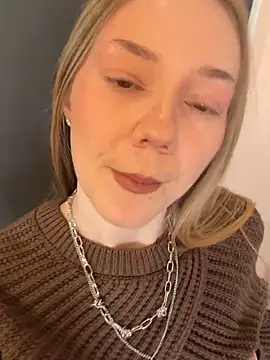 MilaMoone online show from February 6, 11:13 am