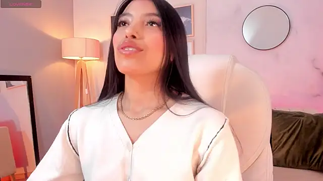 Tiffany Low online show from February 9, 1:02 pm