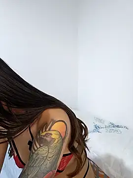 MiQeilaSweet online show from December 18, 9:41 pm