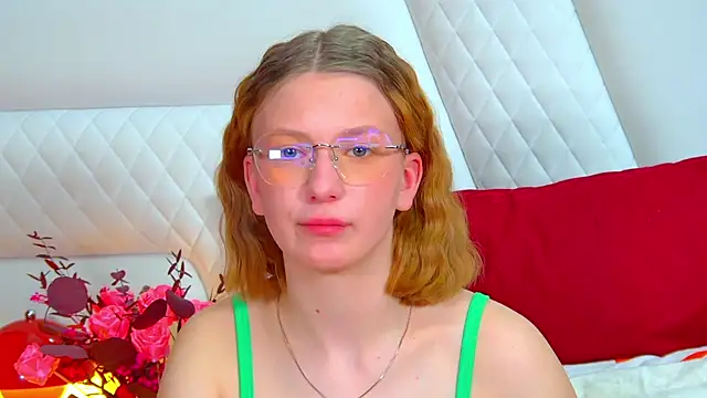 BeatriceBinoche online show from April 18, 6:43 pm