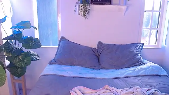 Andrea secret  online show from April 15, 7:58 pm