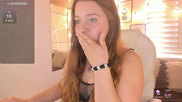 sophiee09  online show from February 10, 2:20 pm