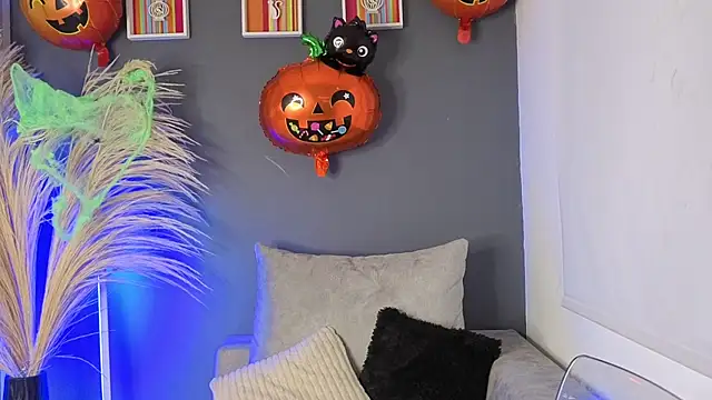 miacardonasecret online show from October 17, 9:18 pm