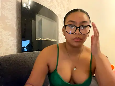 MissCherryyxox online show from October 11, 6:10 pm