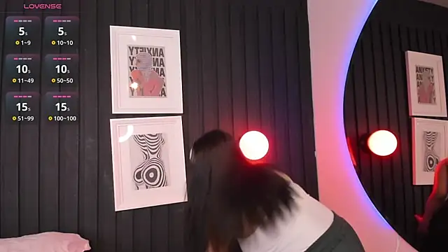 Sam collinss  online show from November 26, 8:43 pm