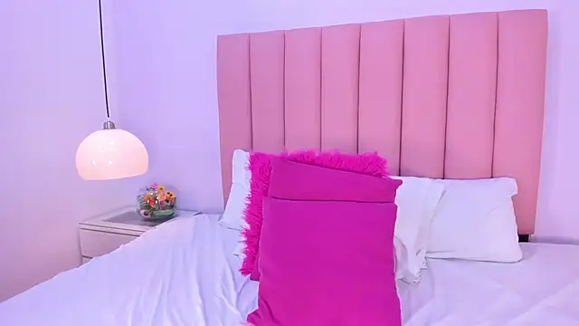 Amy Ferreira online show from November 26, 5:30 am