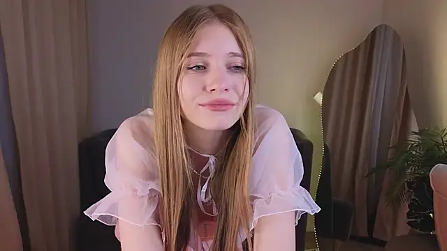 TinnyTiana online show from October 5, 6:29 am