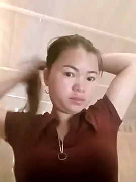 emly-xinh18 online show from December 15, 7:02 am