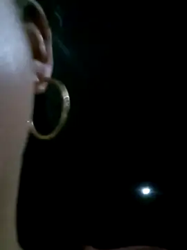 emly-xinh18 online show from December 4, 10:54 pm