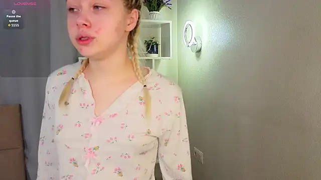 MarniOrdway online show from February 17, 4:28 pm